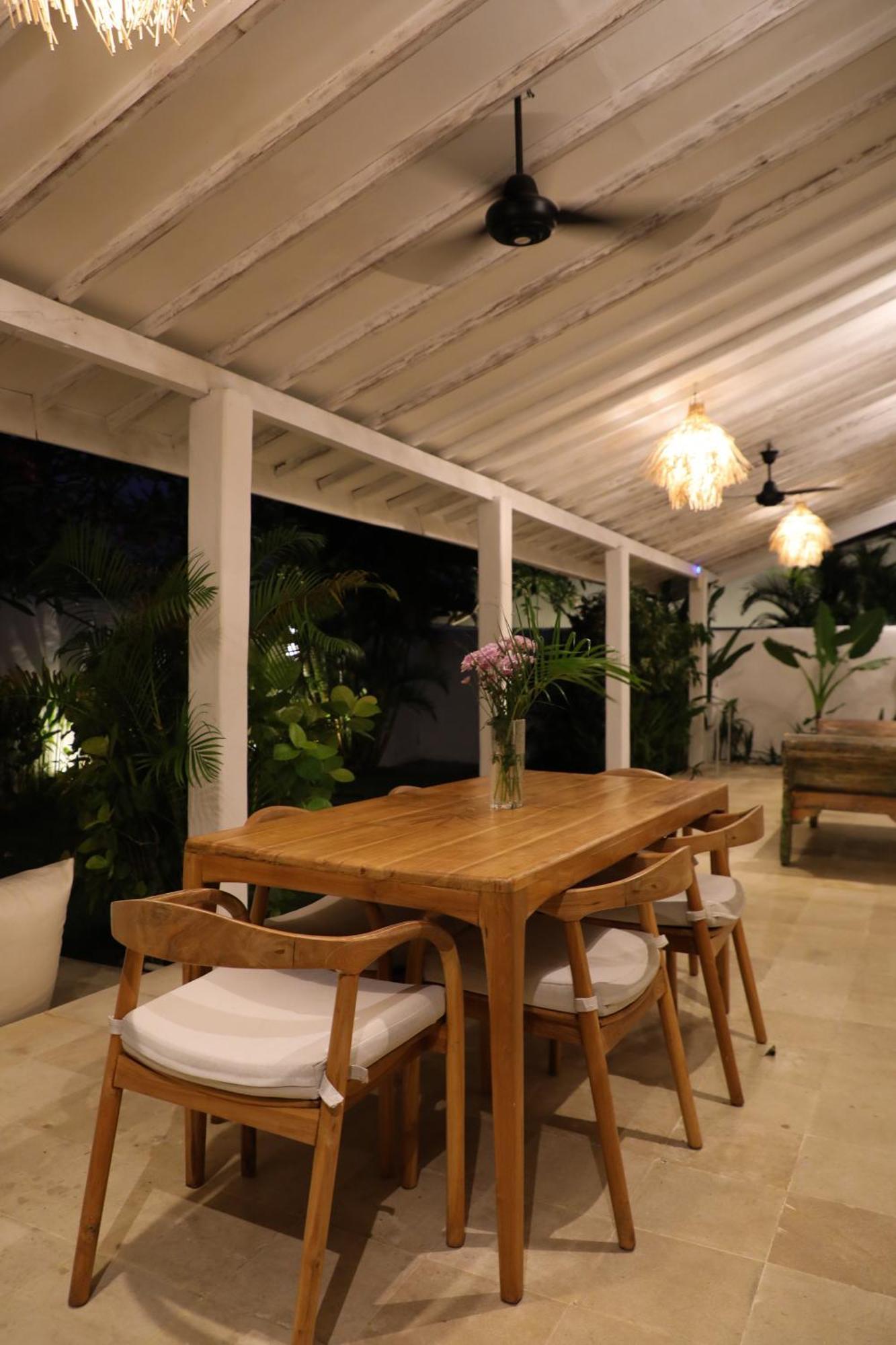 Villa Tom & Lucie Bingin Beach Uluwatu Kültér fotó