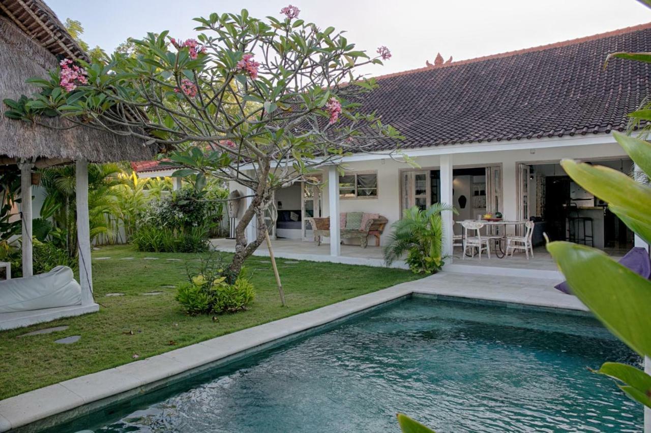 Villa Tom & Lucie Bingin Beach Uluwatu Kültér fotó